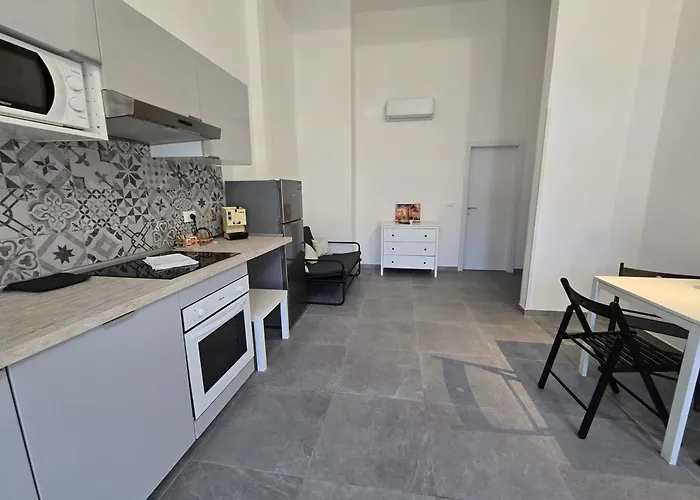 La Ca\' Pezzana Affittaly Apartments
